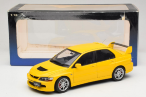 Mitsubishi Lancer Evolution IX GSR Gelb AUTOart 1:18 77192 Druckguss — Bild 8 von 8