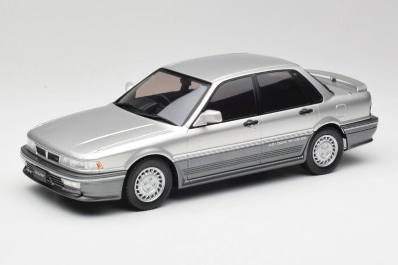 Mitsubishi Galant VR-4 Silber IXO 1:18 18CMC191 Druckguss