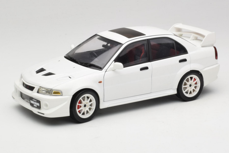 Mitsubishi Lancer Evo VI Tommi Makinen Edition Weiß AUTOart 1:18 77157 Druckguss
