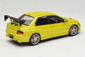 Mitsubishi Lancer Evo VII Mustard Yellow AUTOart 1:18 77166 Druckguss — Bild 3 von 8