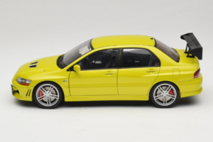 Mitsubishi Lancer Evo VII Mustard Yellow AUTOart 1:18 77166 Druckguss — Bild 4 von 8
