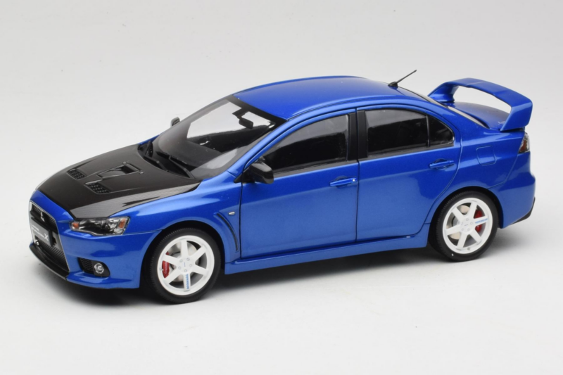 Mitsubishi Lancer Evolution X Blau OEM 1:18 MLE01 Druckguss