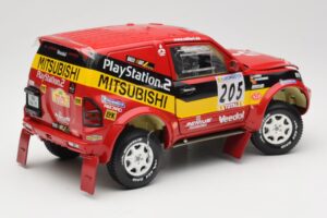 Mitsubishi Pajero Rallye Raid #205 Paris-Dakar Rally 2001 Solido 1:18 9022 Druckguss — Bild 3 von 8