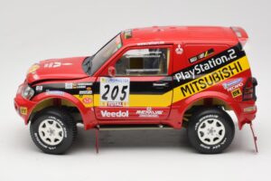 Mitsubishi Pajero Rallye Raid #205 Paris-Dakar Rally 2001 Solido 1:18 9022 Druckguss — Bild 4 von 8