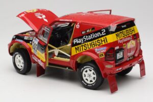 Mitsubishi Pajero Rallye Raid #205 Paris-Dakar Rally 2001 Solido 1:18 9022 Druckguss — Bild 5 von 8