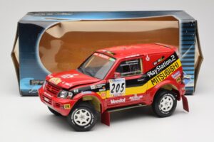Mitsubishi Pajero Rallye Raid #205 Paris-Dakar Rally 2001 Solido 1:18 9022 Druckguss — Bild 8 von 8