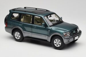 Mitsubishi Pajero V73 Grün YC Model 1:18 241218040101010215 Druckguss — Bild 6 von 8