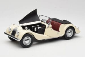 Morgan 4/4 Series II Weiß Kyosho 1:18 08111W Druckguss — Bild 2 von 8