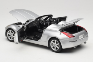 Nissan Fairlady Z Z33 Roadster Diamond Silver AUTOart 1:18 77376 Druckguss — Bild 5 von 8