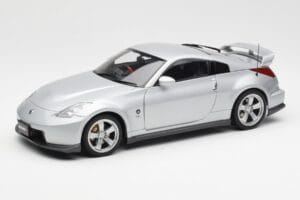 Nissan Fairlady Z Z34 NISMO Type 380RS Silber AUTOart 1:18 77401 Druckguss