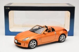 Nissan Fairlady Z Z33 Roadster Sunset Orange AUTOart 1:18 77377 Druckguss — Bild 8 von 8
