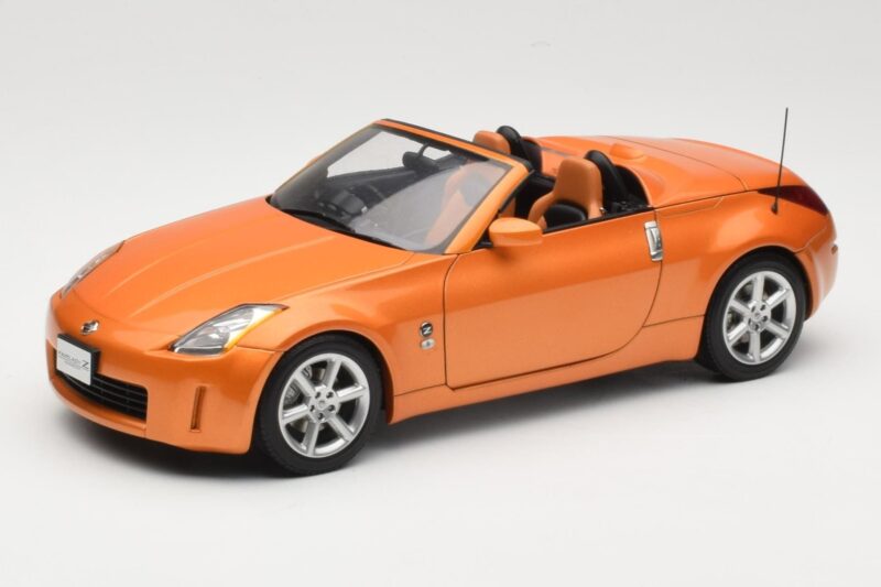 Nissan Fairlady Z Z33 Roadster Sunset Orange AUTOart 1:18 77377 Druckguss