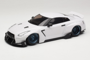Nissan GT-R R35 Boost Wars 2 Weiß Jp Kraemo 1:18 KRAEMO001 Druckguss — Bild 2 von 7