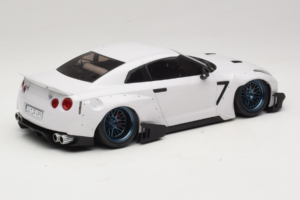 Nissan GT-R R35 Boost Wars 2 Weiß Jp Kraemo 1:18 KRAEMO001 Druckguss — Bild 3 von 7