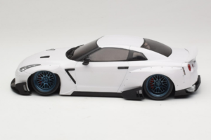 Nissan GT-R R35 Boost Wars 2 Weiß Jp Kraemo 1:18 KRAEMO001 Druckguss — Bild 4 von 7