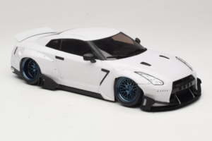 Nissan GT-R R35 Boost Wars 2 Weiß Jp Kraemo 1:18 KRAEMO001 Druckguss — Bild 5 von 7