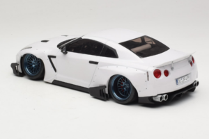 Nissan GT-R R35 Boost Wars 2 Weiß Jp Kraemo 1:18 KRAEMO001 Druckguss — Bild 6 von 7