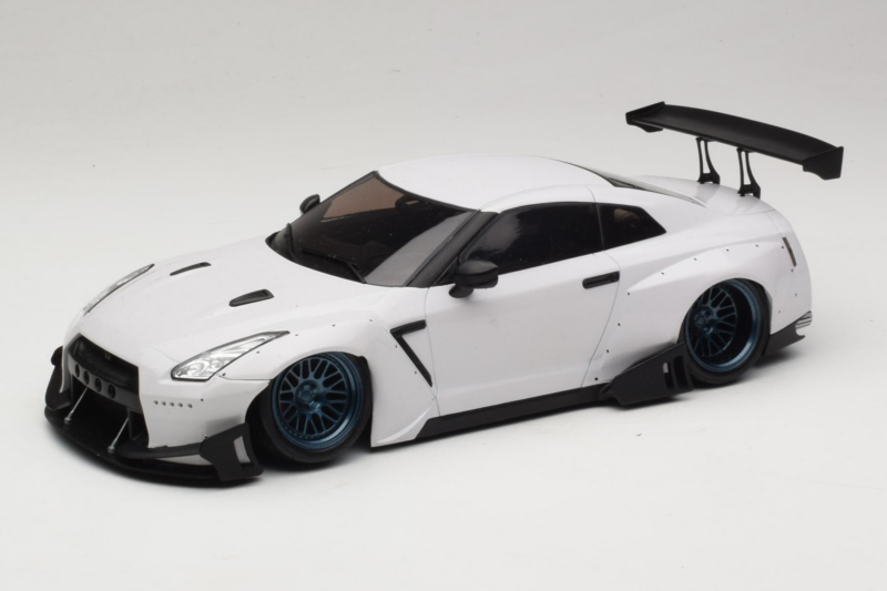 Nissan GT-R R35 Boost Wars 2 Weiß Jp Kraemo 1:18 KRAEMO001 Druckguss