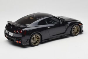 Nissan GT-R R35 Takumi Edition Midnight Purple GT Spirit 1:18 GT932 Resin — Bild 2 von 6
