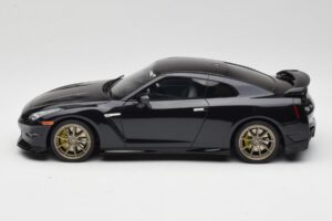 Nissan GT-R R35 Takumi Edition Midnight Purple GT Spirit 1:18 GT932 Resin — Bild 3 von 6