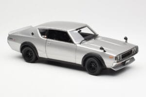 Nissan Skyline 2000 GT-R KPGC110 Silber Kyosho 1:18 08255S Druckguss — Bild 6 von 8