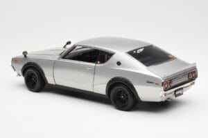 Nissan Skyline 2000 GT-R KPGC110 Silber Kyosho 1:18 08255S Druckguss — Bild 7 von 8