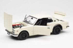 Nissan Skyline 2000 GT-R KPGC110 Weiß Kyosho 1:18 08127W Druckguss — Bild 2 von 8