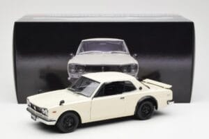 Nissan Skyline 2000 GT-R KPGC110 Weiß Kyosho 1:18 08127W Druckguss — Bild 8 von 8