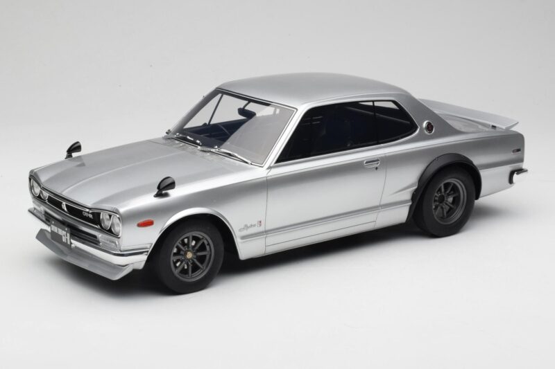 Nissan Skyline C10 2000 GT-R Silber Otto 1:12 G094 Resin