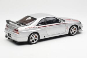 Nissan Skyline GT-R R33 R-Tune Silber AUTOart 1:18 77326 Druckguss — Bild 3 von 8
