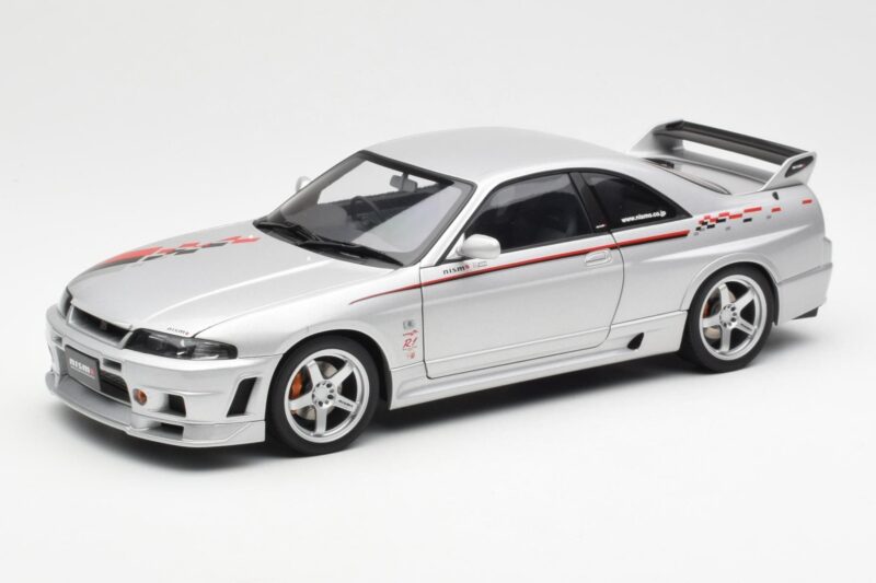Nissan Skyline GT-R R33 R-Tune Silber AUTOart 1:18 77326 Druckguss