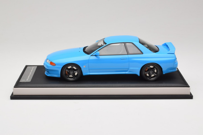Nissan Skyline GT-R R32 Customized Version Blau MotorHelix 1:18 MH029CB Resin