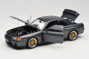 Nissan Skyline GT-R R32 V-Spec II Tuned Gun Grey Metallic AUTOart 1:18 77417 Druckguss — Bild 2 von 8