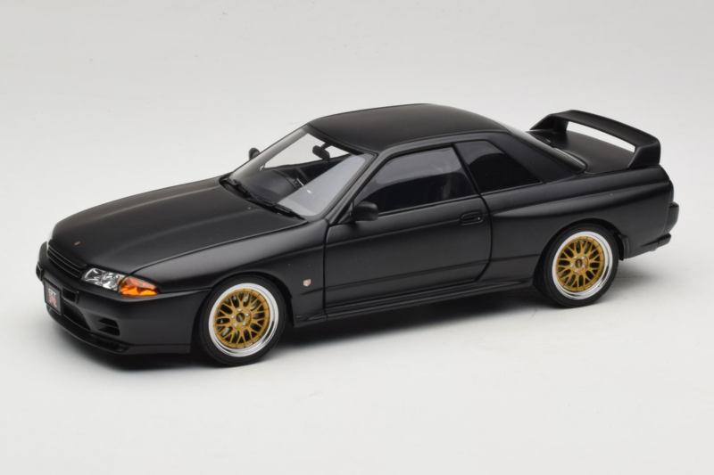 Nissan Skyline GT-R R32 V-Spec II Tuned Version Matt Black AUTOart 1:18 77418 Druckguss