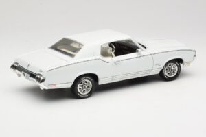 Oldsmobile Cutlass SX Weiß ERTL 1:18 33775 Druckguss — Bild 3 von 8