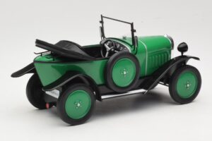 Opel 4 PS Laubfrosch Grün MCG 1:18 MCG18050 Druckguss — Bild 2 von 6