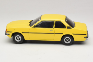Opel Ascona B SR Gelb Zerkratzte Front Sun Star 1:18 5384 Druckguss — Bild 5 von 9