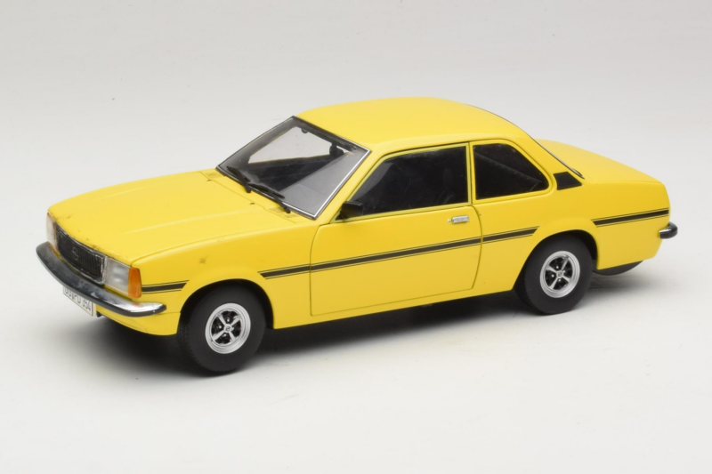 Opel Ascona B SR Gelb Zerkratzte Front Sun Star 1:18 5384 Druckguss