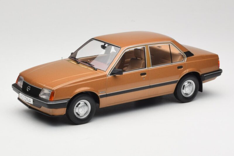 Opel Ascona C Berlina Beige Metallic MCG 1:18 MCG18459 Druckguss