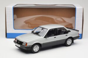 Opel Ascona C SR Silber MCG 1:18 MCG18460 Druckguss — Bild 6 von 6