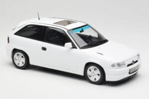 Opel Astra F GSi Blanc Casablanca Norev 1:18 183673 Druckguss — Bild 4 von 6