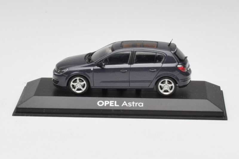 Opel Astra H Grau Minichamps 1:43 B24910027A Druckguss