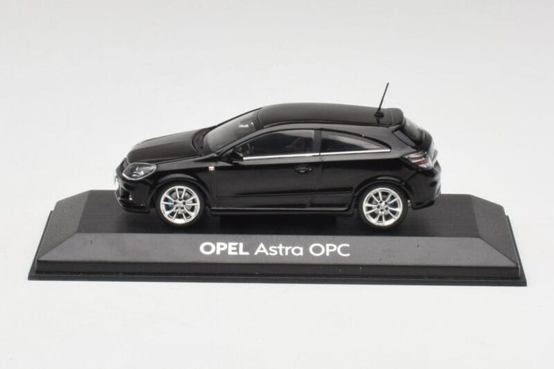 Opel Astra H OPC Schwarz Minichamps 1:43 90399890 Druckguss