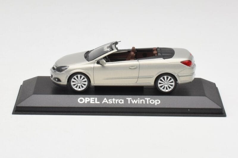Opel Astra H Twin Top Silber Minichamps 1:43 403045633 Druckguss