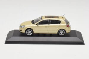 Opel Astra H Gelb Metallic Minichamps 1:43 403043003 Druckguss