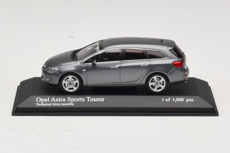 Opel Astra J Sports Tourer Minichamps 1:43 400049014 Druckguss