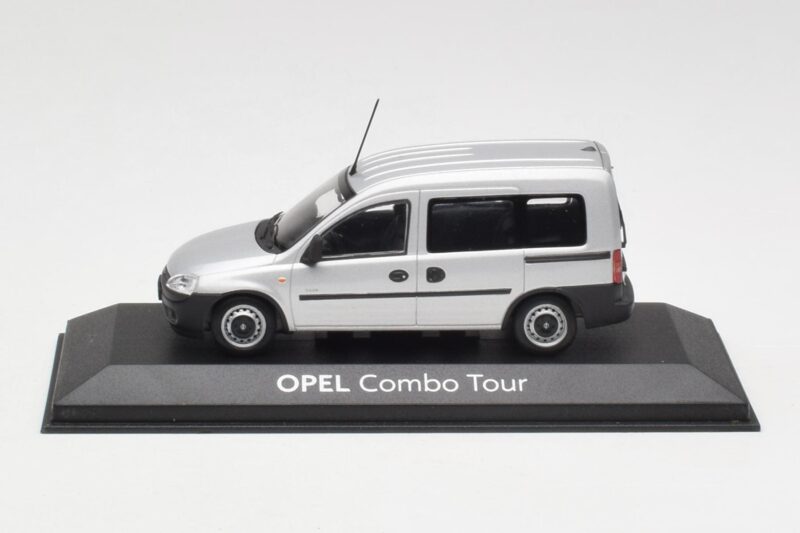 Opel Combo C Silber Minichamps 1:43 COMBO001 Druckguss