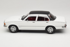 Opel Commodore B Weiß MCG 1:18 MCG18564 Druckguss — Bild 3 von 6