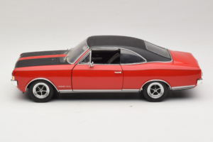 Opel Commodore GS/E Rot Revell 1:18 08826 Druckguss — Bild 4 von 8
