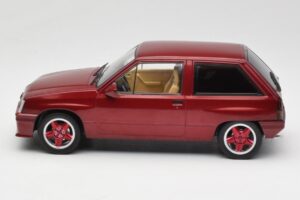 Opel Corsa A Custom Rot MCG 1:18 MCG18433 Druckguss — Bild 3 von 6